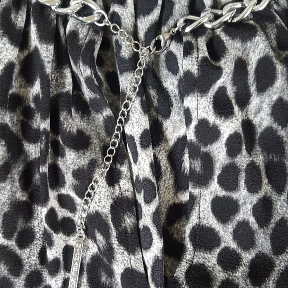 Michael Kors chain-link cold-shoulder leopard top - Picture 4 of 6